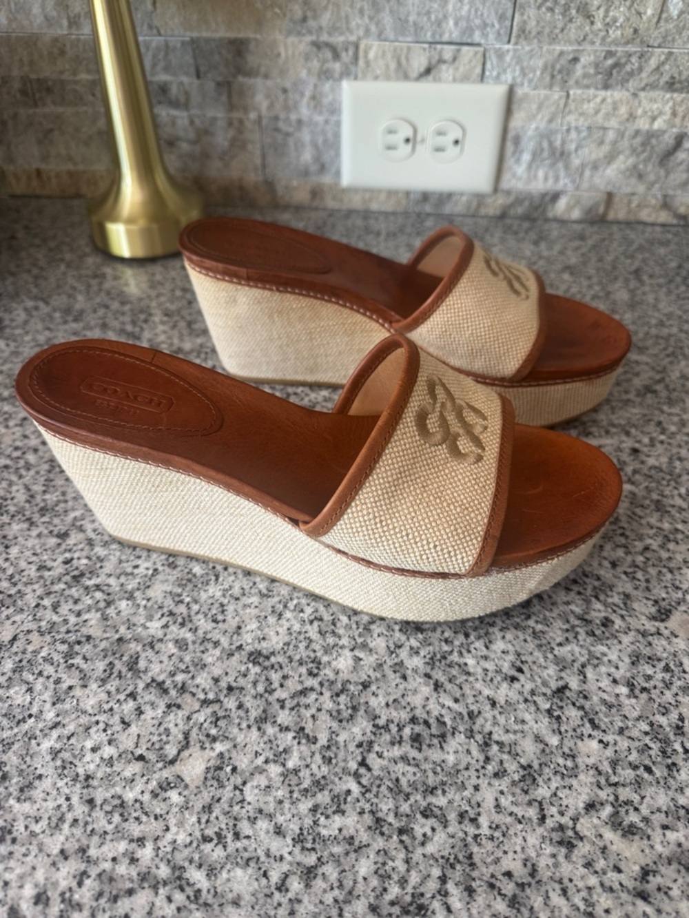 Coach 🩷 Neutral Canvas and Leather Trim Wedge Slide Sandals - Size 7.5